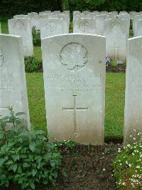 Etaples Military Cemetery - Hill, F C